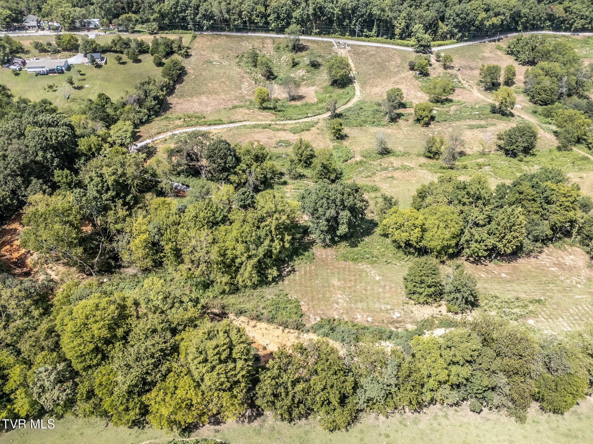 241 East Stage Coach Road Greeneville, TN 37743 - Photo 13 of 67 thumbnail_241StagecoachG_005