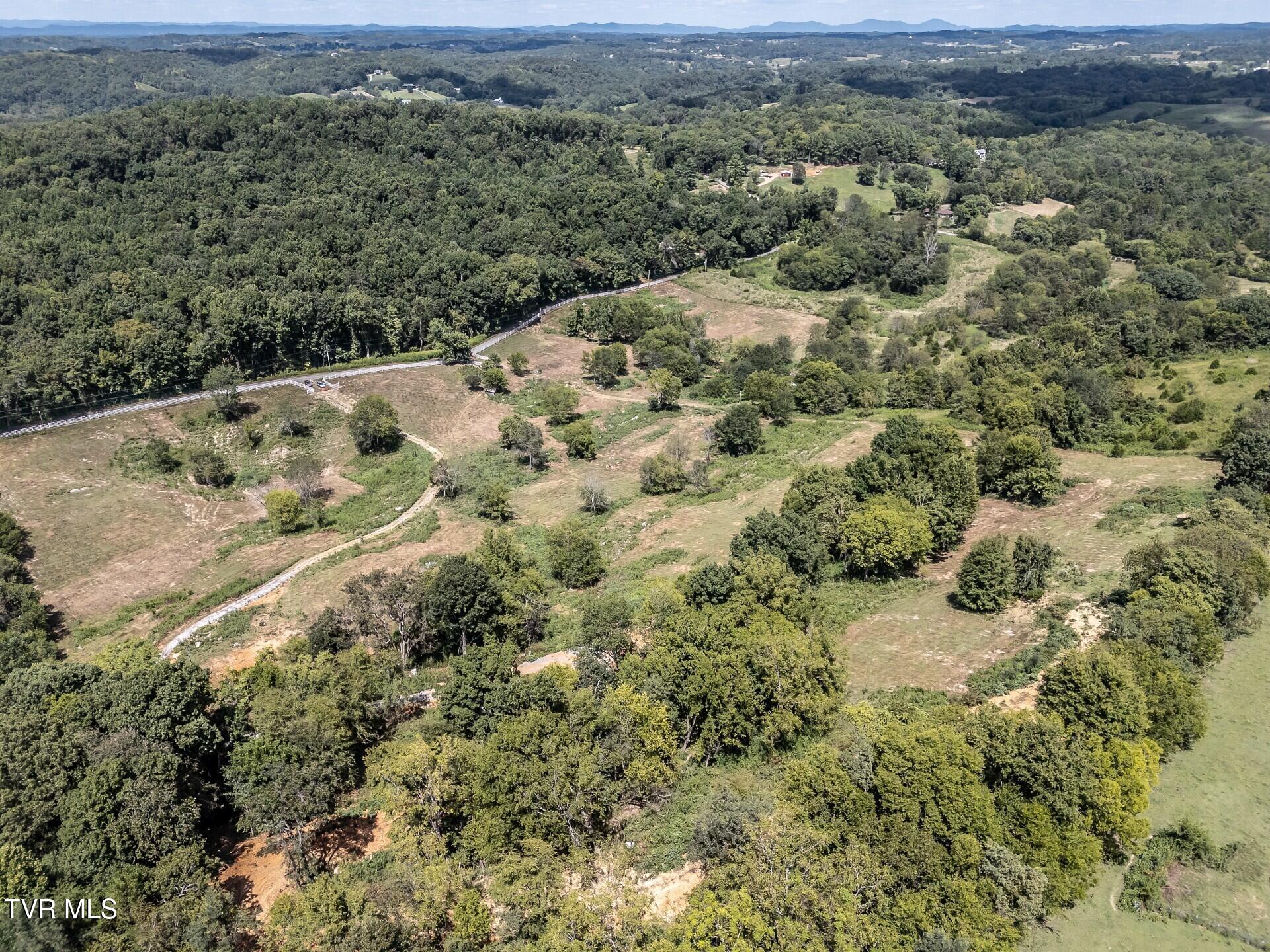 241 East Stage Coach Road Greeneville, TN 37743 - Photo 14 of 67 thumbnail_241StagecoachG_007