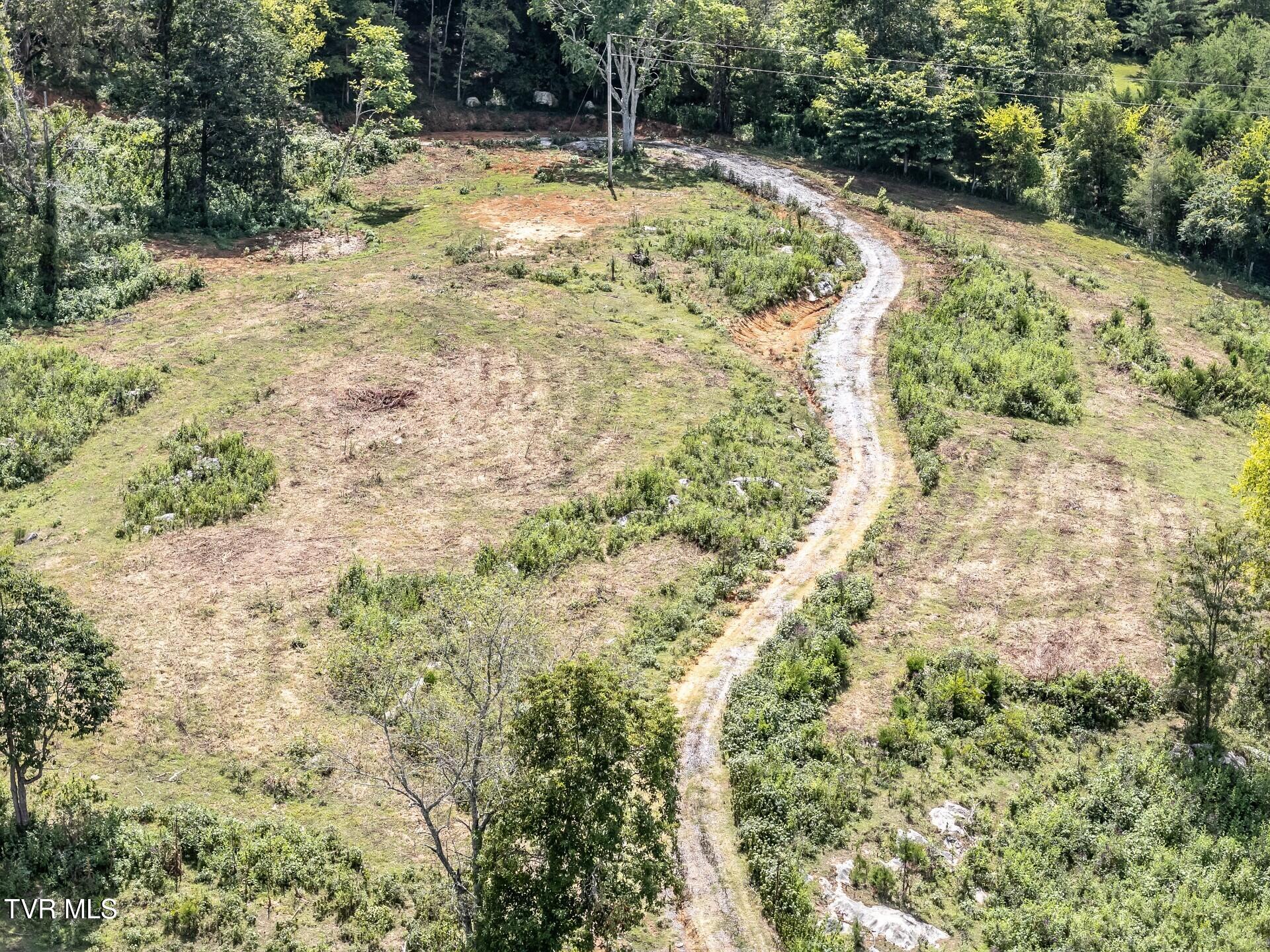 241 East Stage Coach Road Greeneville, TN 37743 - Photo 32 of 67 thumbnail_241StagecoachG_036