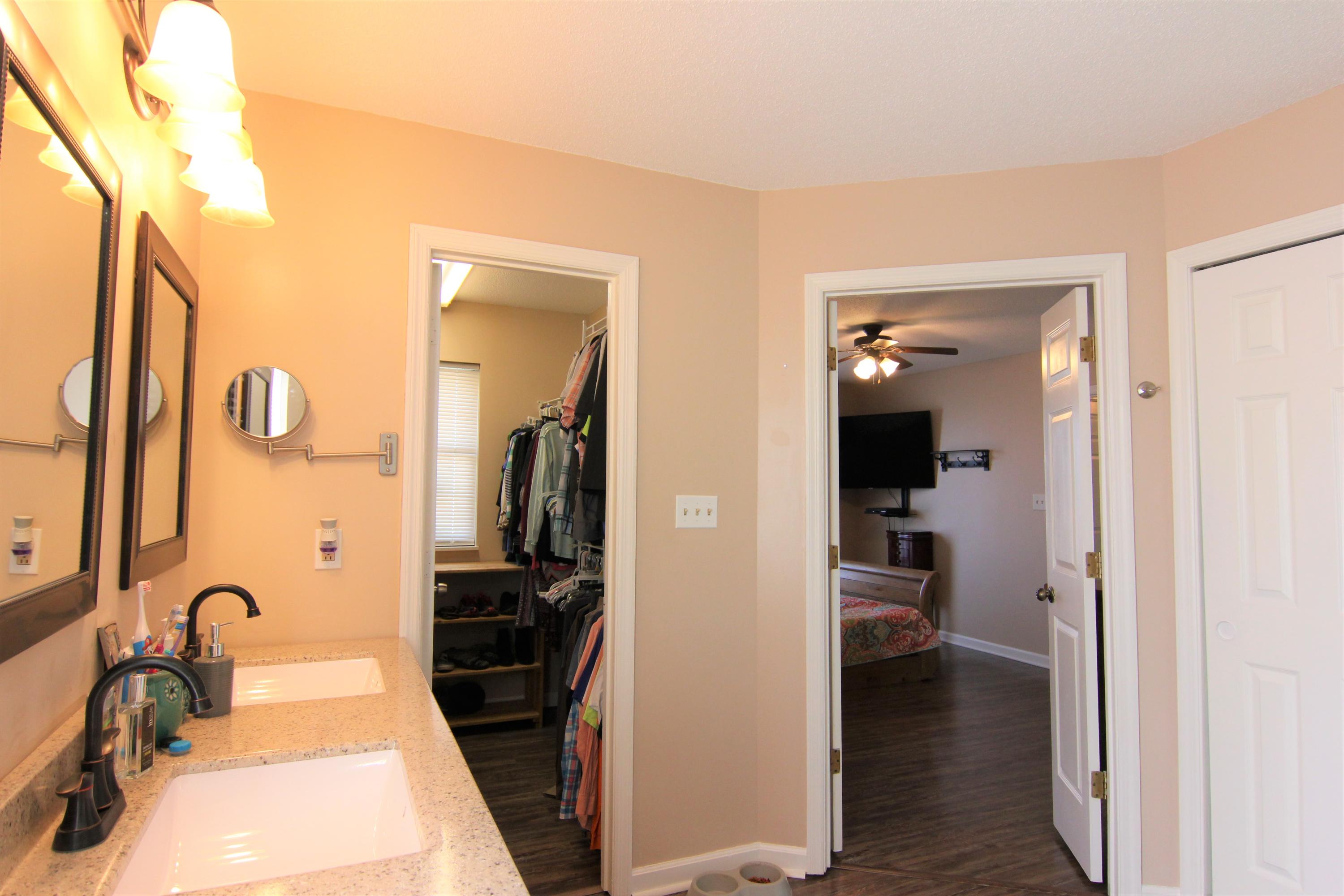 9152 Colchester Ridge Road Knoxville, TN 37922 - Photo 10 of 21 IMG_8150 (2)