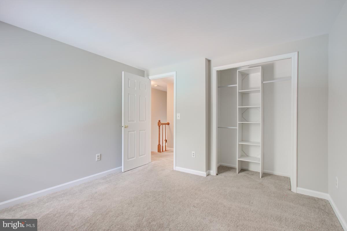 116 Hamilton Road Sterling, VA 20165 - Photo 35 of 44 4th Bedroom