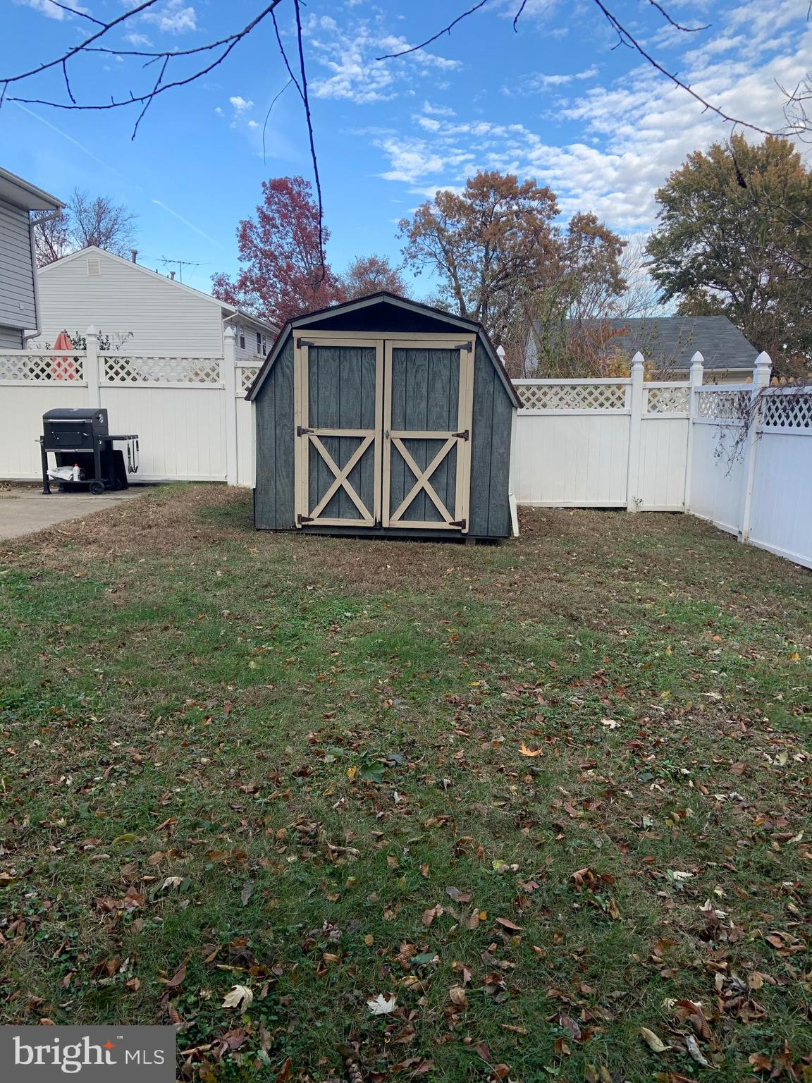 149 Dunlap Road Pasadena, MD 21122 - Photo 3 of 32 Fenced yard with shed