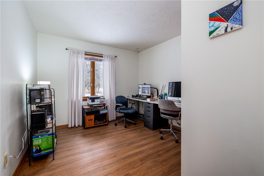 1256 Penfield Center Road Penfield, NY 14526 - Photo 17 of 41