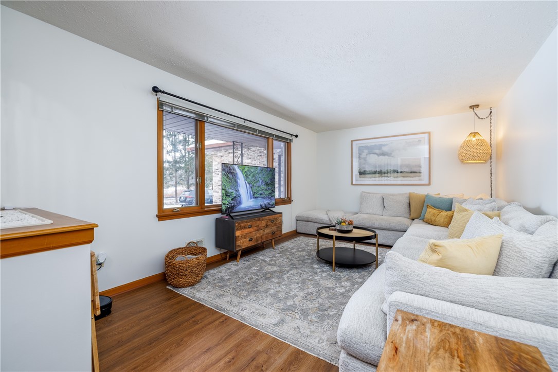 1256 Penfield Center Road Penfield, NY 14526 - Photo 7 of 41