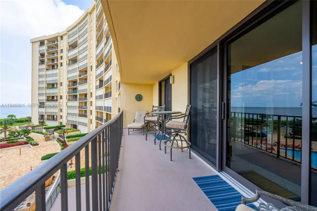$8,000 | 100 Ocean Trail Way, Unit 408, Jupiter, FL 33477