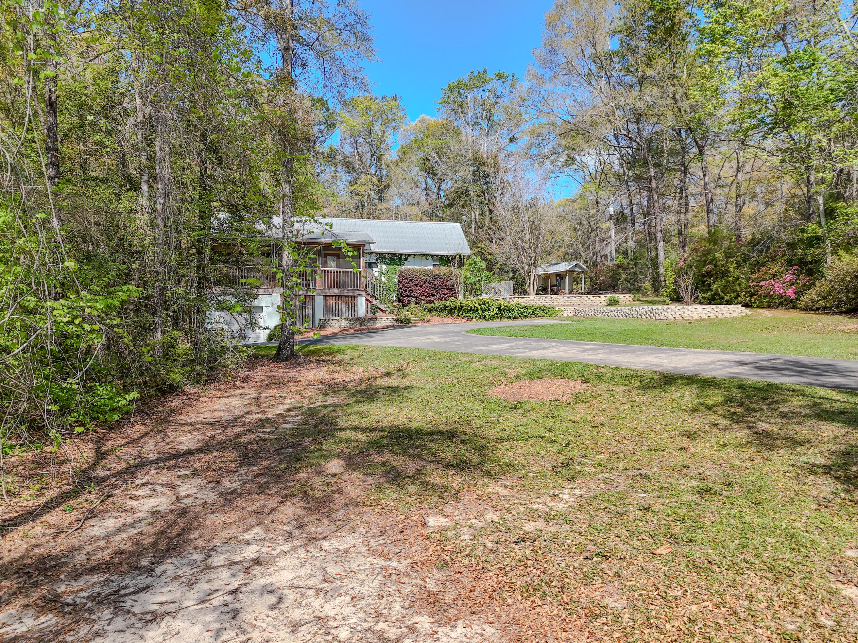 211 Lester Price Road Ponce de Leon, FL 32455 - Photo 51 of 63 DJI_20260326111506_0041_D