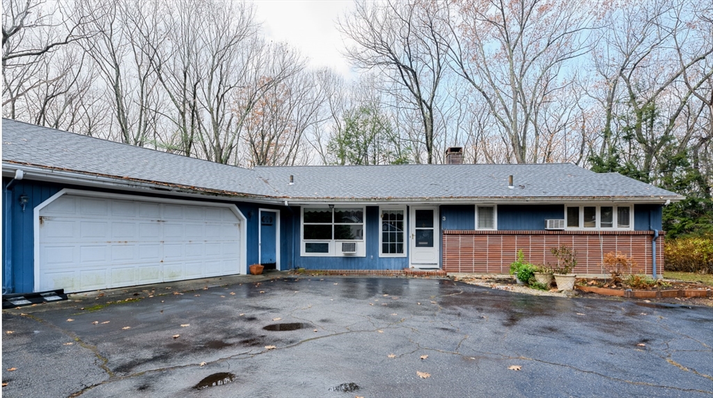 3 Oak Ridge Road Holden, MA 01520 - Photo 1 of 30 Gallery Image 1