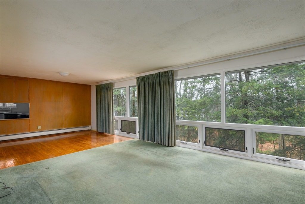 3 Oak Ridge Road Holden, MA 01520 - Photo 2 of 30 Gallery Image 2