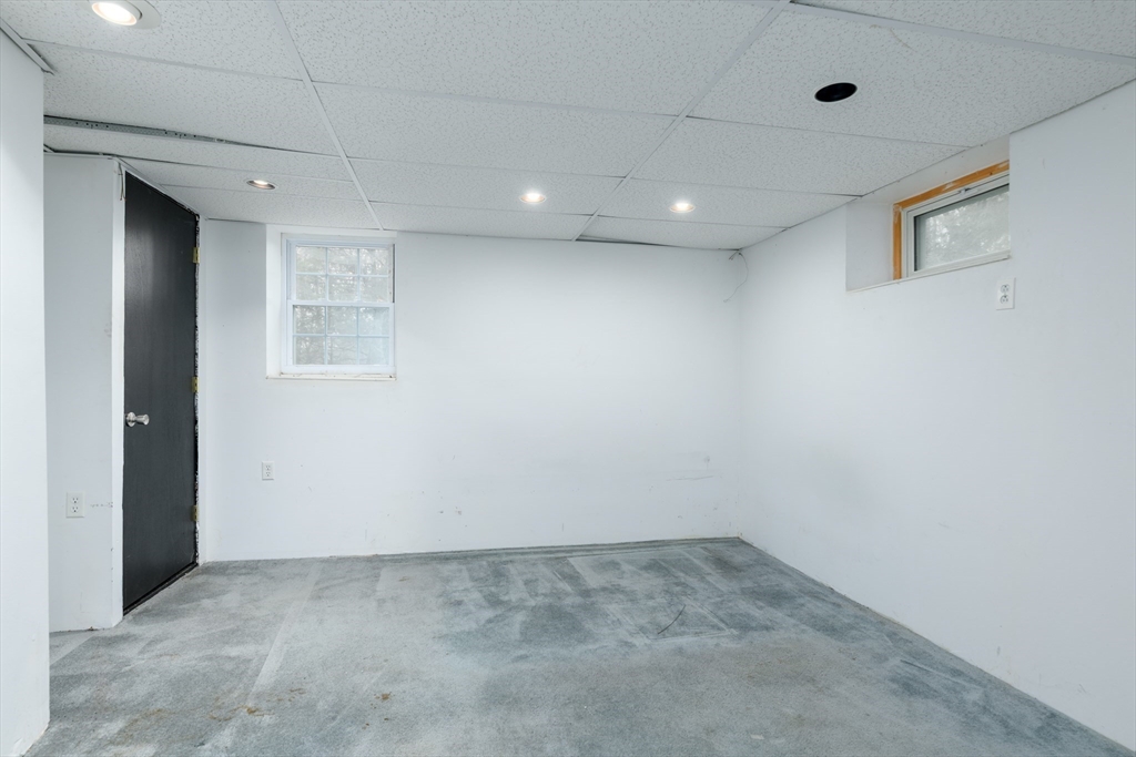 3 Oak Ridge Road Holden, MA 01520 - Photo 24 of 30 Gallery Image 24