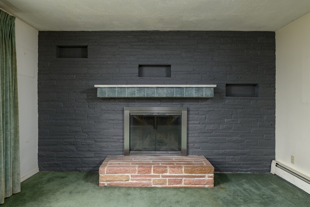 3 Oak Ridge Road Holden, MA 01520 - Photo 4 of 30 Gallery Image 4