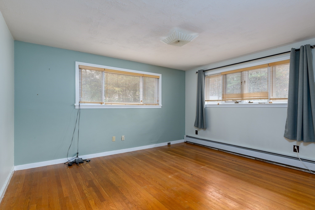 3 Oak Ridge Road Holden, MA 01520 - Photo 10 of 30 Gallery Image 10