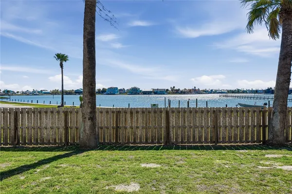 $355,000 | 2704 Bayhouse, Unit 2704, Rockport, TX 78382