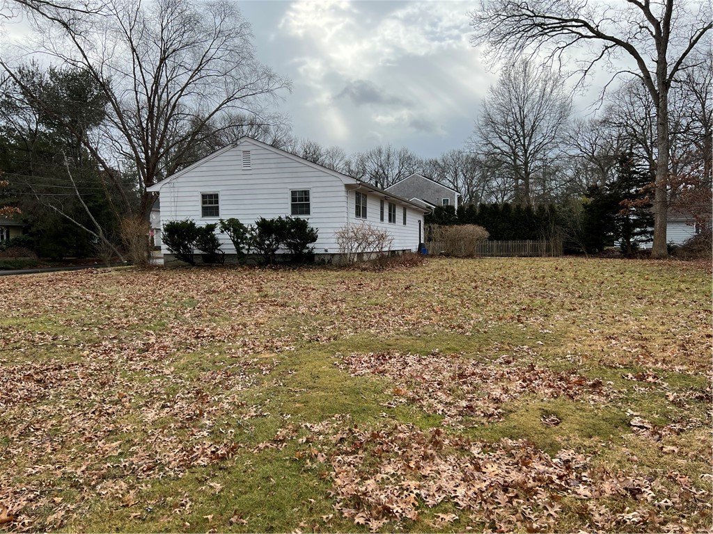 1 Beaver Road Barrington, RI 02806 - Photo 17 of 26