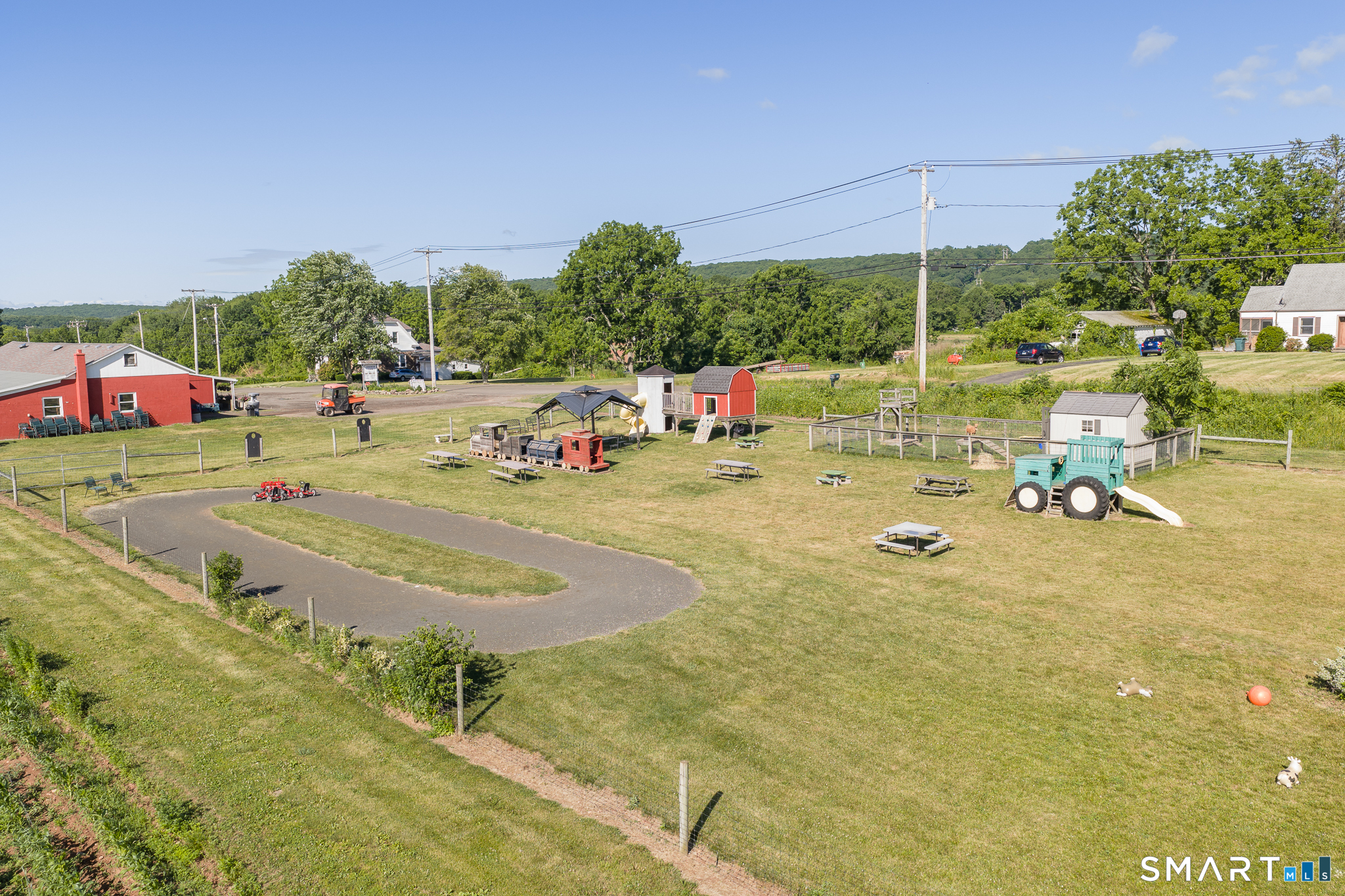 810 Dunbar Hill Road Hamden, CT 06514 - Photo 18 of 40 Picnic Playground area