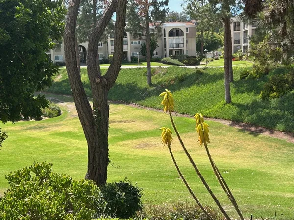 $589,888 | 5518 Paseo Del Lago East, Unit 1E, Laguna Woods, CA 92637