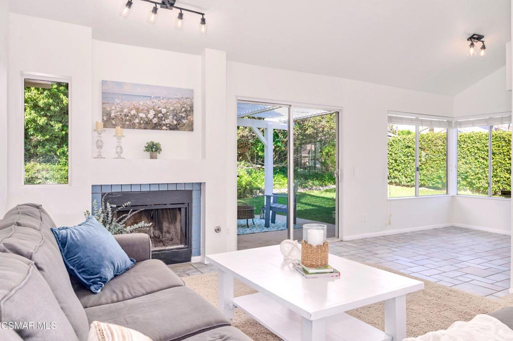 3125 Calusa Avenue Simi Valley, CA 93063 - Photo 11 of 46