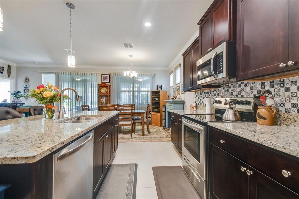 9237 Southwest 60th Terrace Road Ocala, FL 34476 - Photo 7 of 46