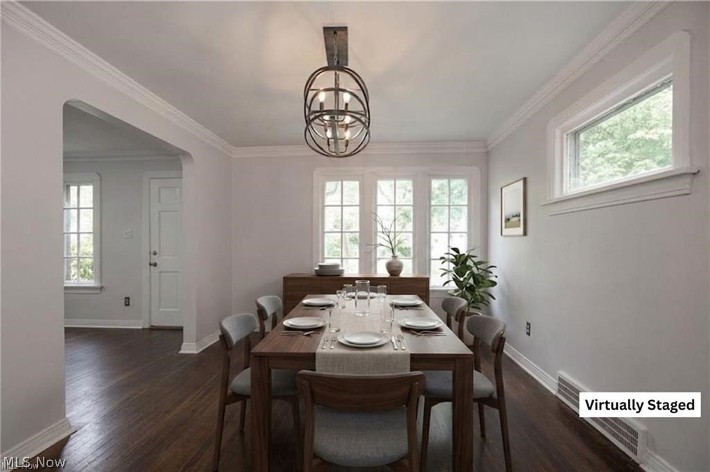 848 Beverly Road Cleveland Heights, OH 44121 - Photo 9 of 38 Gallery Image 9