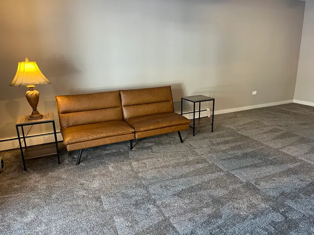 $137,900 | 5348 Waterbury Drive, Unit 1902, Crestwood, IL 60418