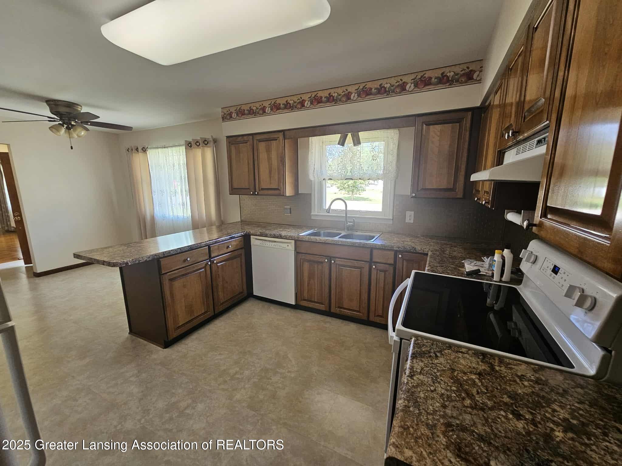 101 Rancho Street Eaton Rapids, MI 48827 - Photo 16 of 34 Kitchen