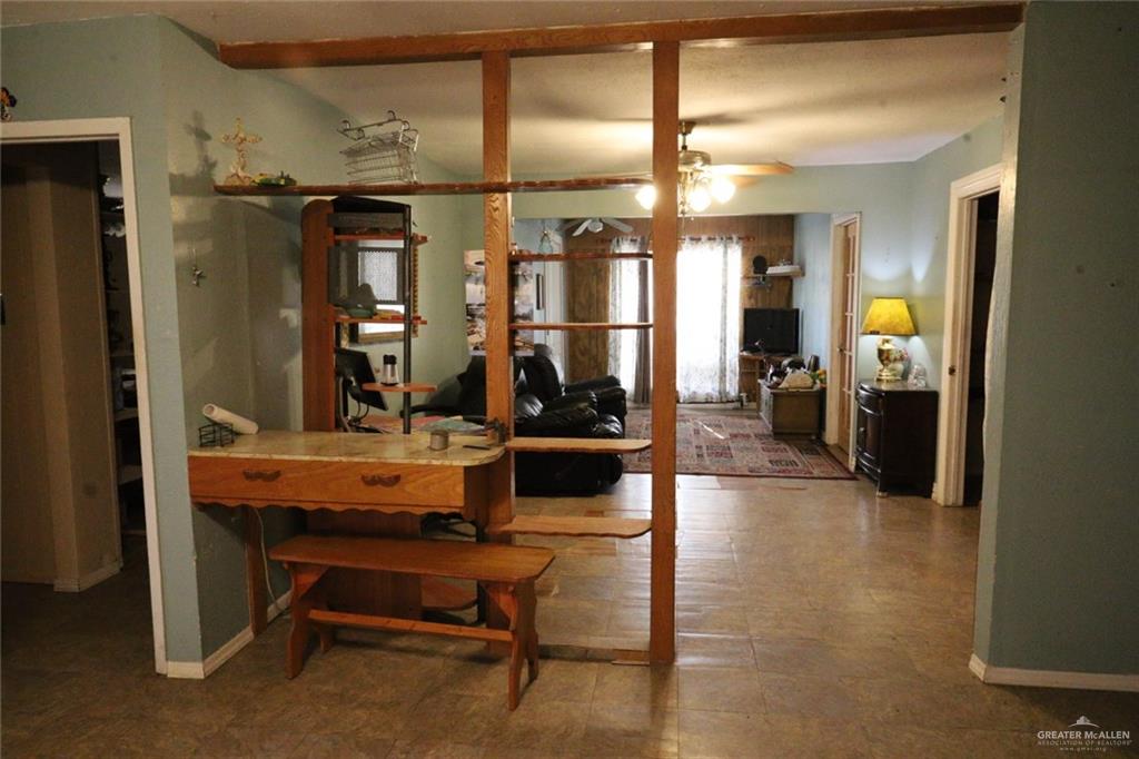 7716 North Val Verde Road Donna, TX 78537 - Photo 12 of 17 a dining room with furniture and window