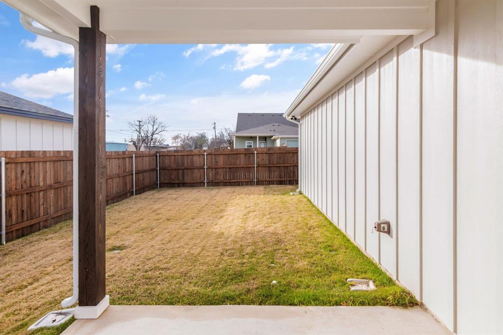 205 West 7th Street Justin, TX 76247 - Photo 30 of 35 a view of balcony