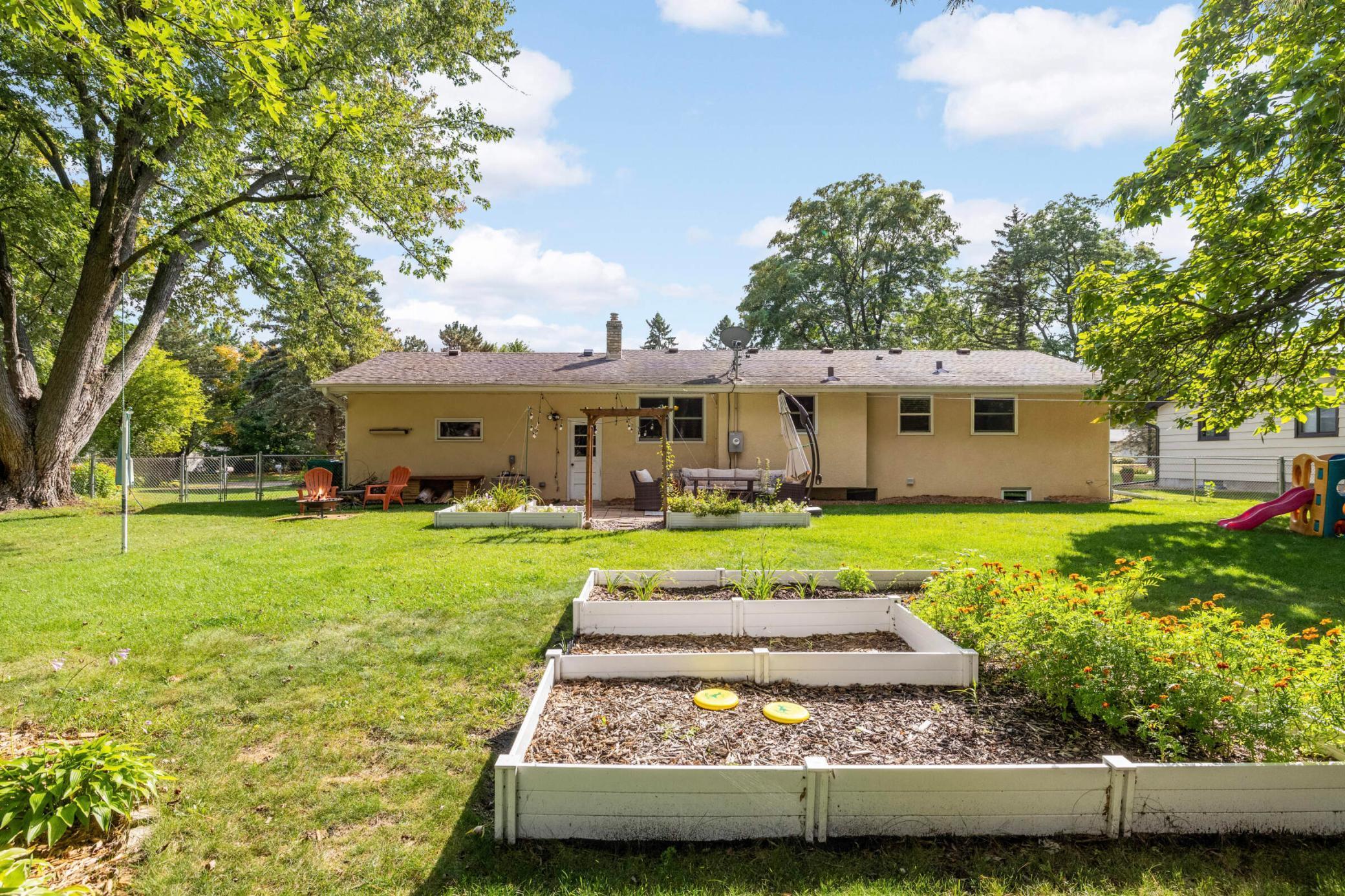 683 Tanglewood Drive St. Paul, MN 55126 - Photo 24 of 37