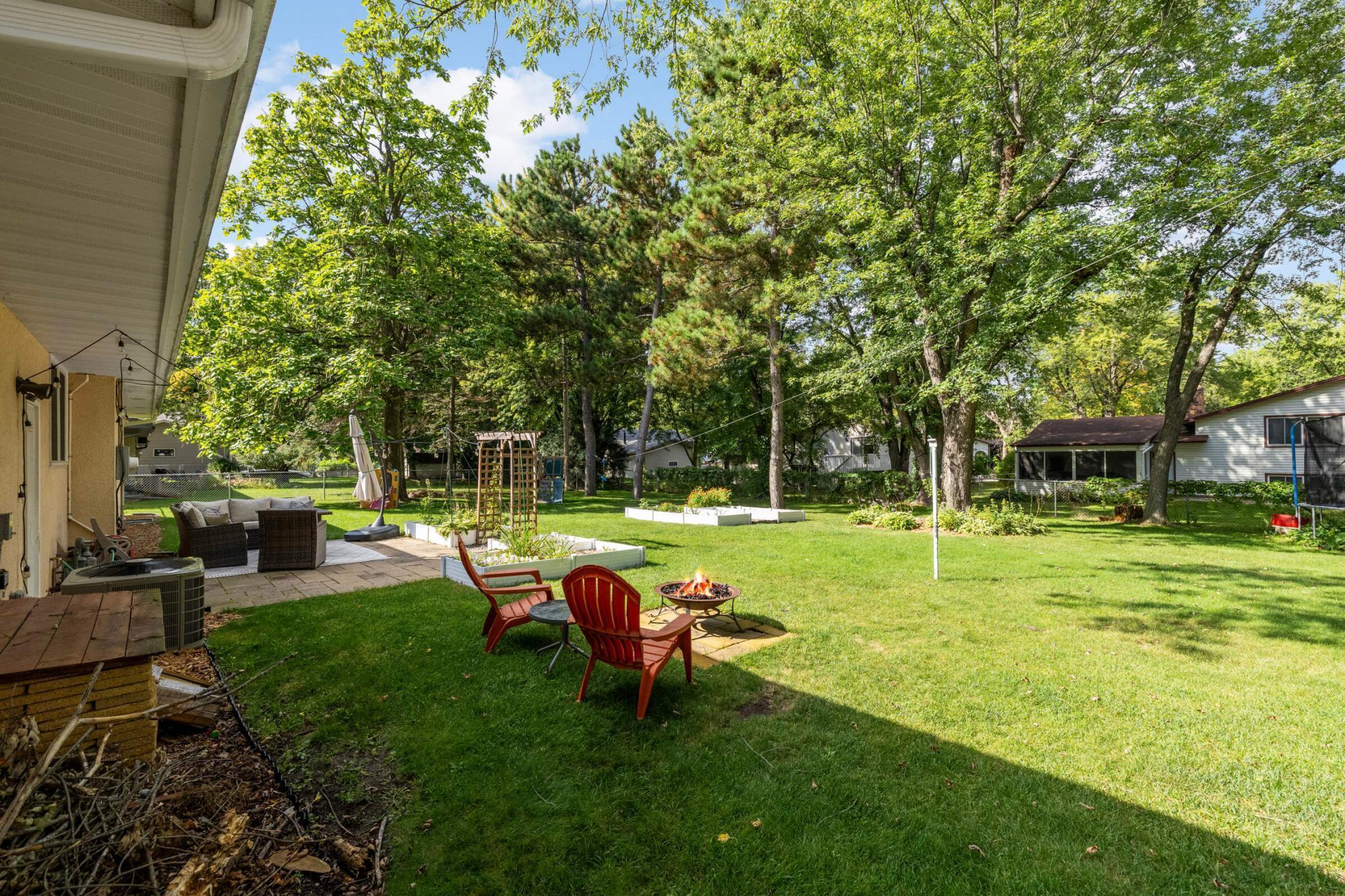 683 Tanglewood Drive St. Paul, MN 55126 - Photo 26 of 37