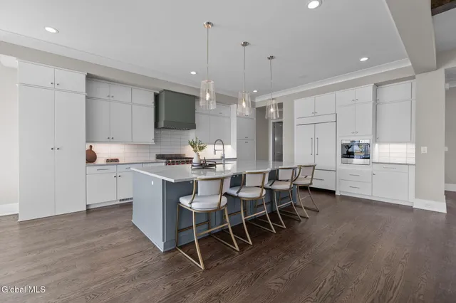 $2,795,000 | 7 Gregory Court, Saratoga Springs, NY 12866