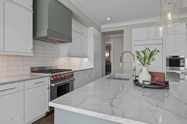 $2,795,000 | 7 Gregory Court, Saratoga Springs, NY 12866