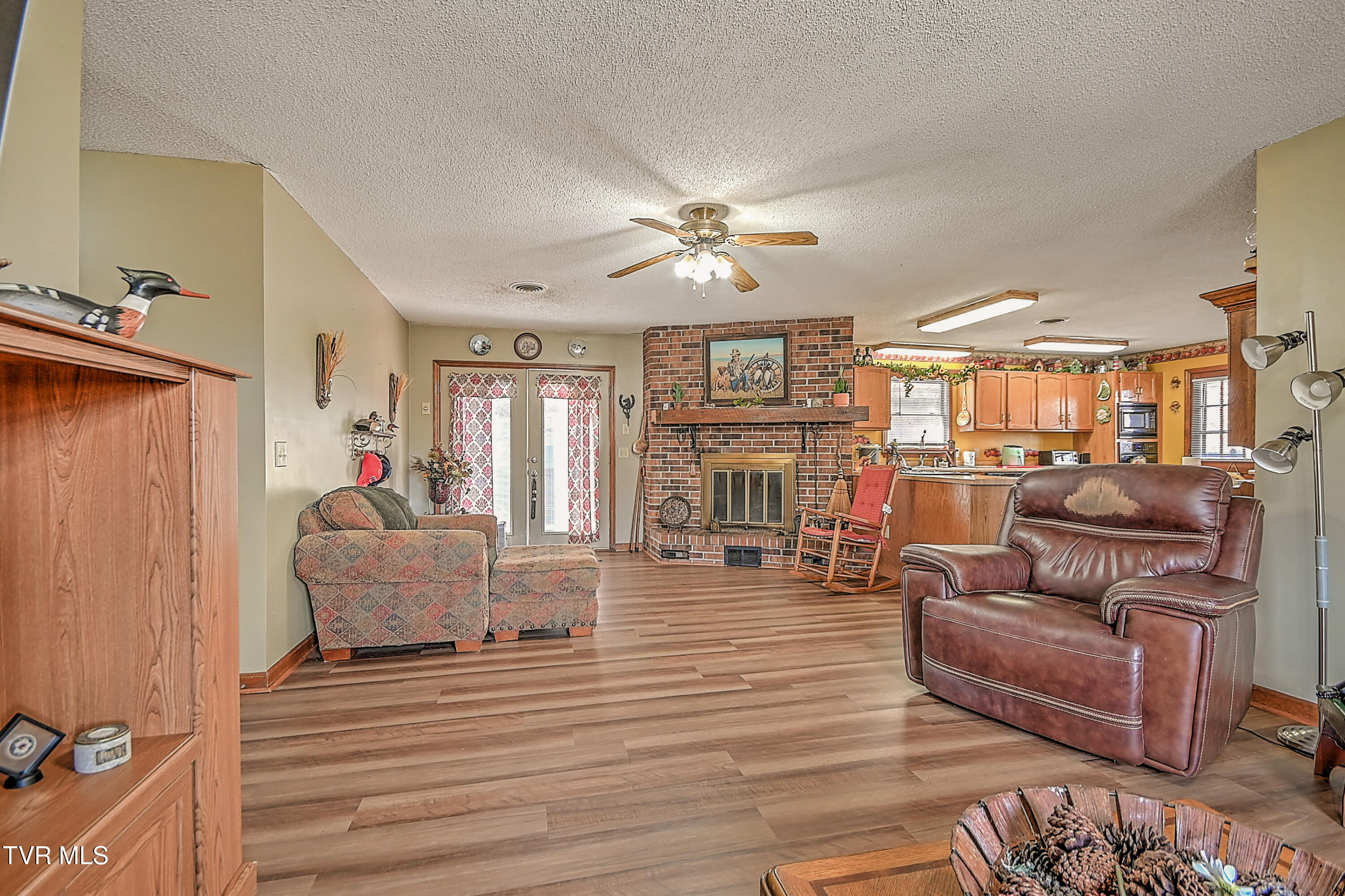 423 Kendricks Hollow Road Bristol, TN 37620 - Photo 11 of 64 423 Kendricks Hollow TV-23