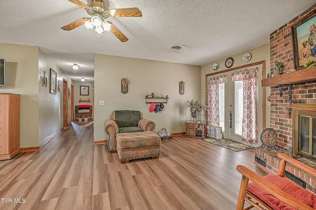 $399,000 | 423 Kendricks Hollow Road, Bristol, TN 37620