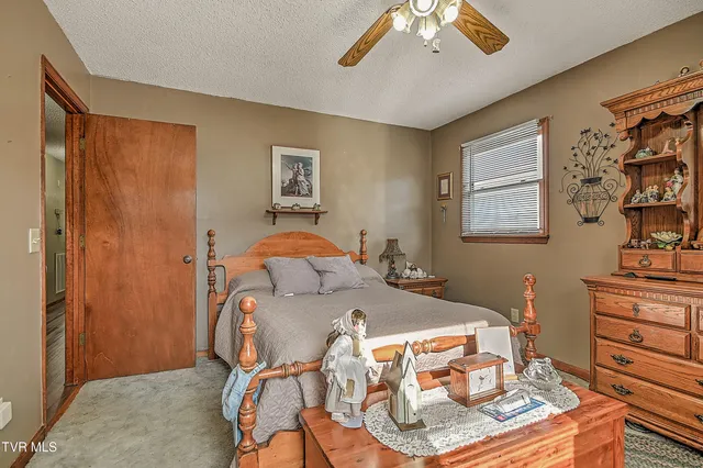 $399,000 | 423 Kendricks Hollow Road, Bristol, TN 37620