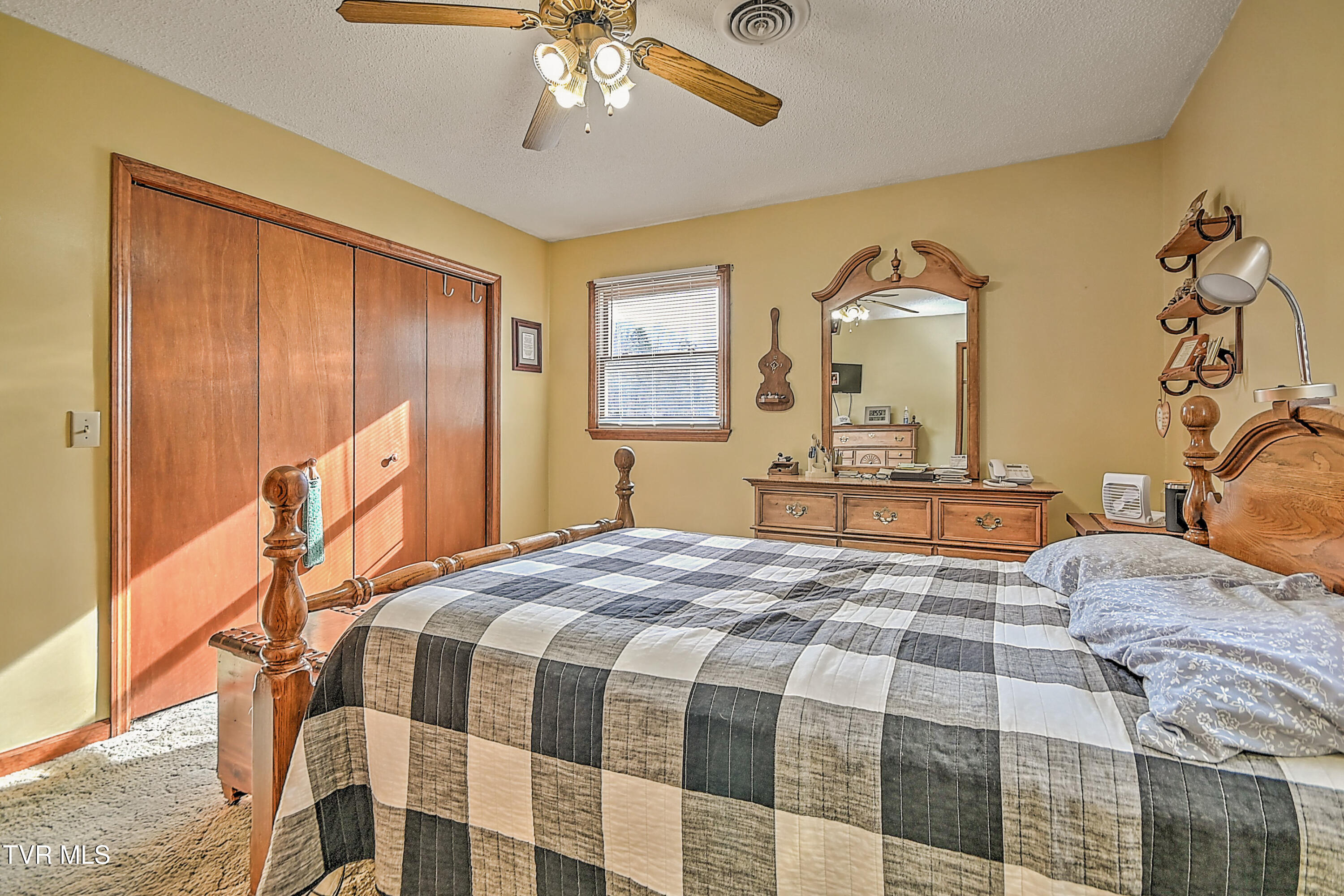 423 Kendricks Hollow Road Bristol, TN 37620 - Photo 25 of 64 423 Kendricks Hollow TV-10