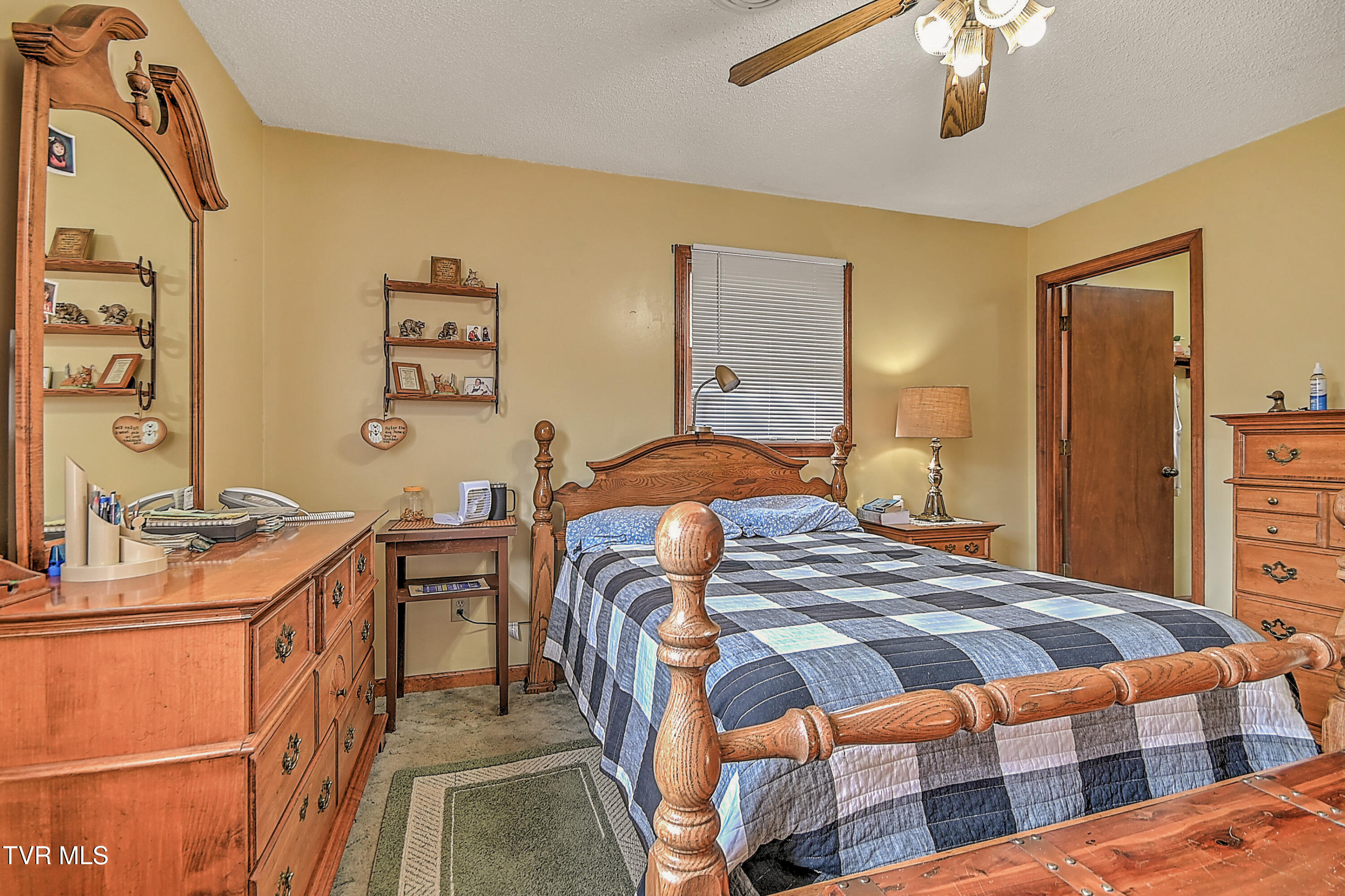 423 Kendricks Hollow Road Bristol, TN 37620 - Photo 27 of 64 423 Kendricks Hollow TV-8