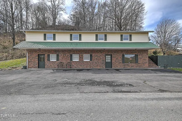 $399,000 | 423 Kendricks Hollow Road, Bristol, TN 37620