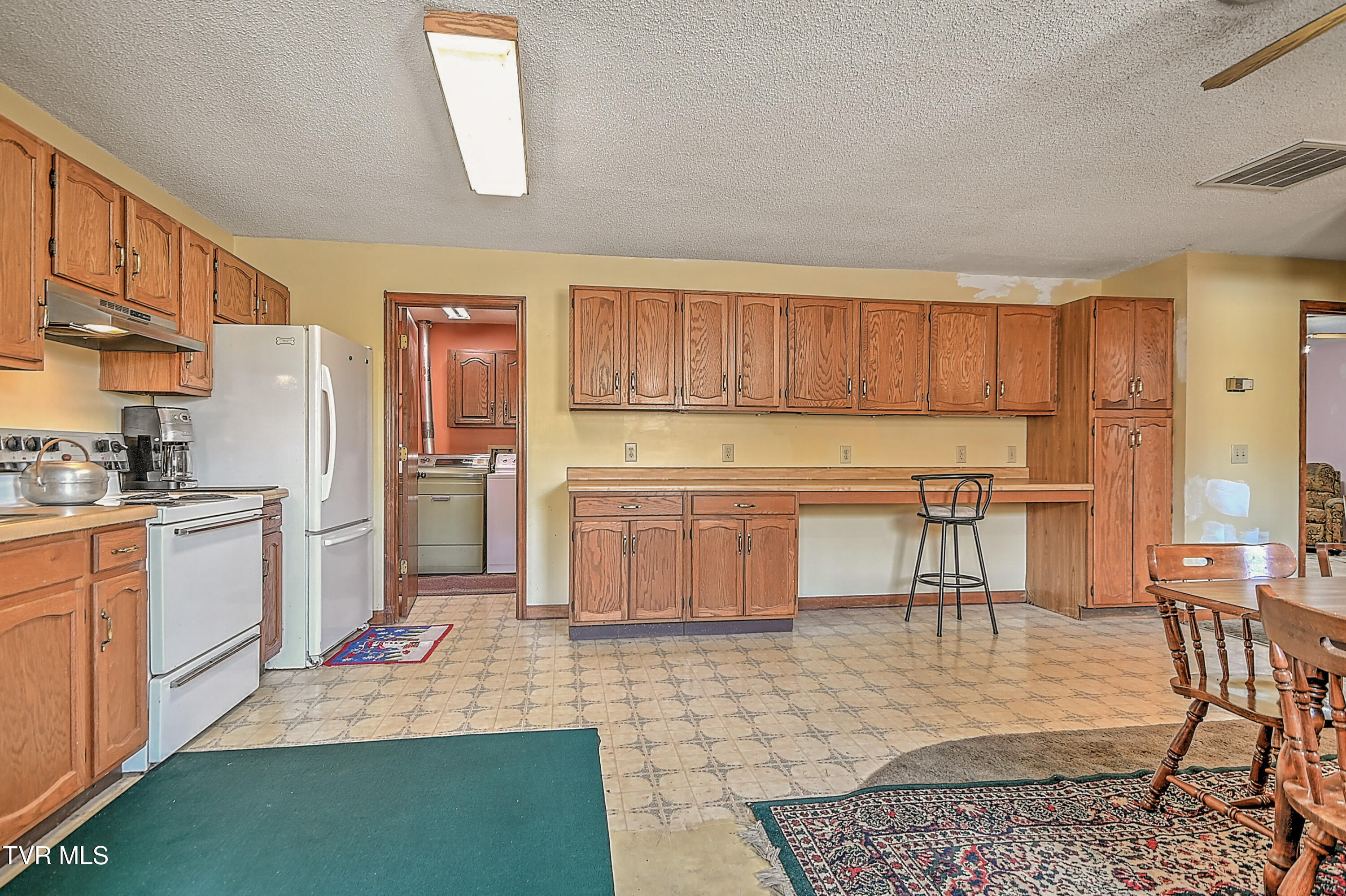 423 Kendricks Hollow Road Bristol, TN 37620 - Photo 32 of 64 423 Kendricks Hollow TV-52