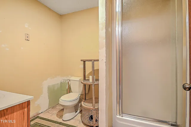 $399,000 | 423 Kendricks Hollow Road, Bristol, TN 37620