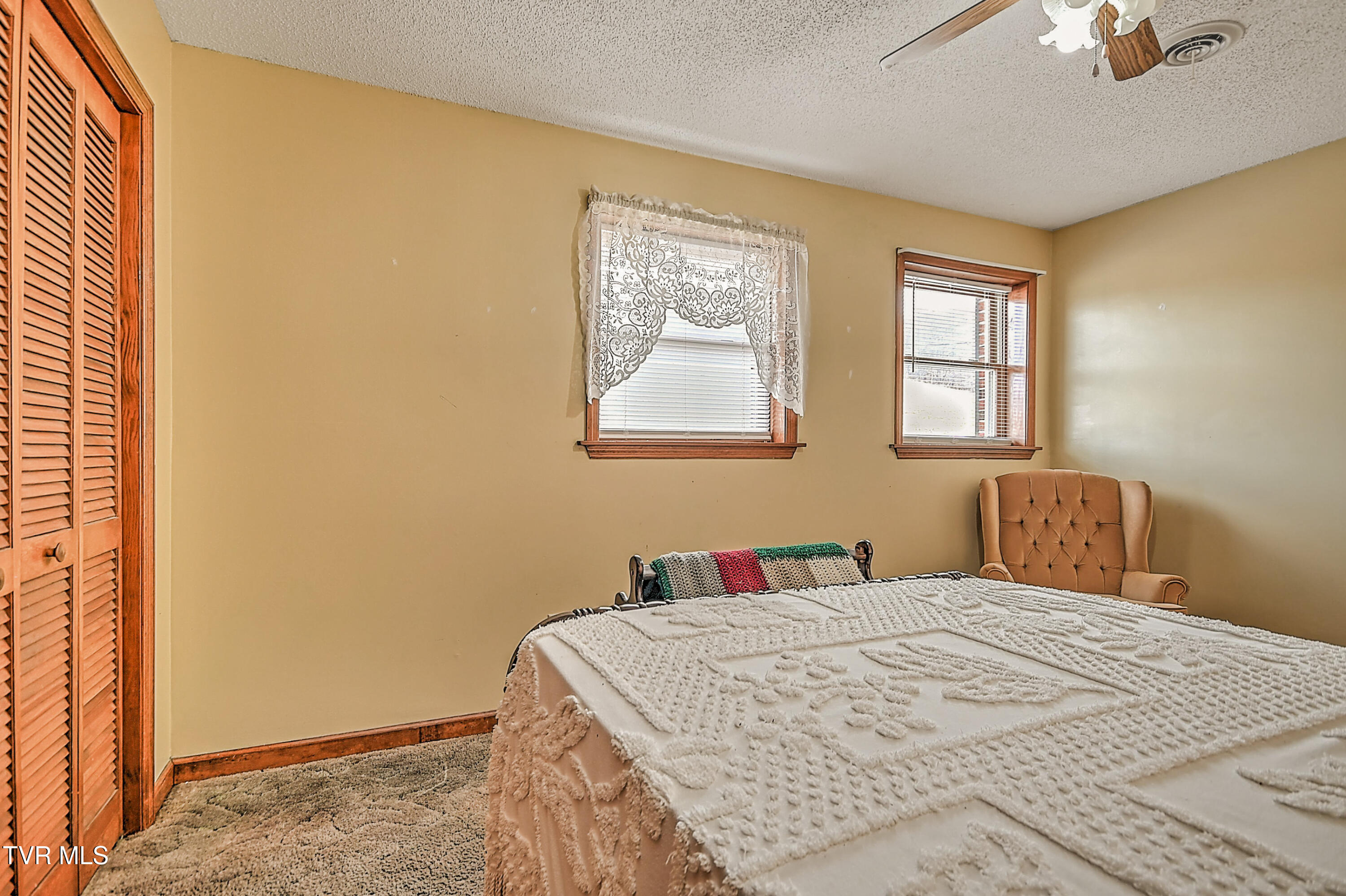 423 Kendricks Hollow Road Bristol, TN 37620 - Photo 40 of 64 423 Kendricks Hollow TV-45