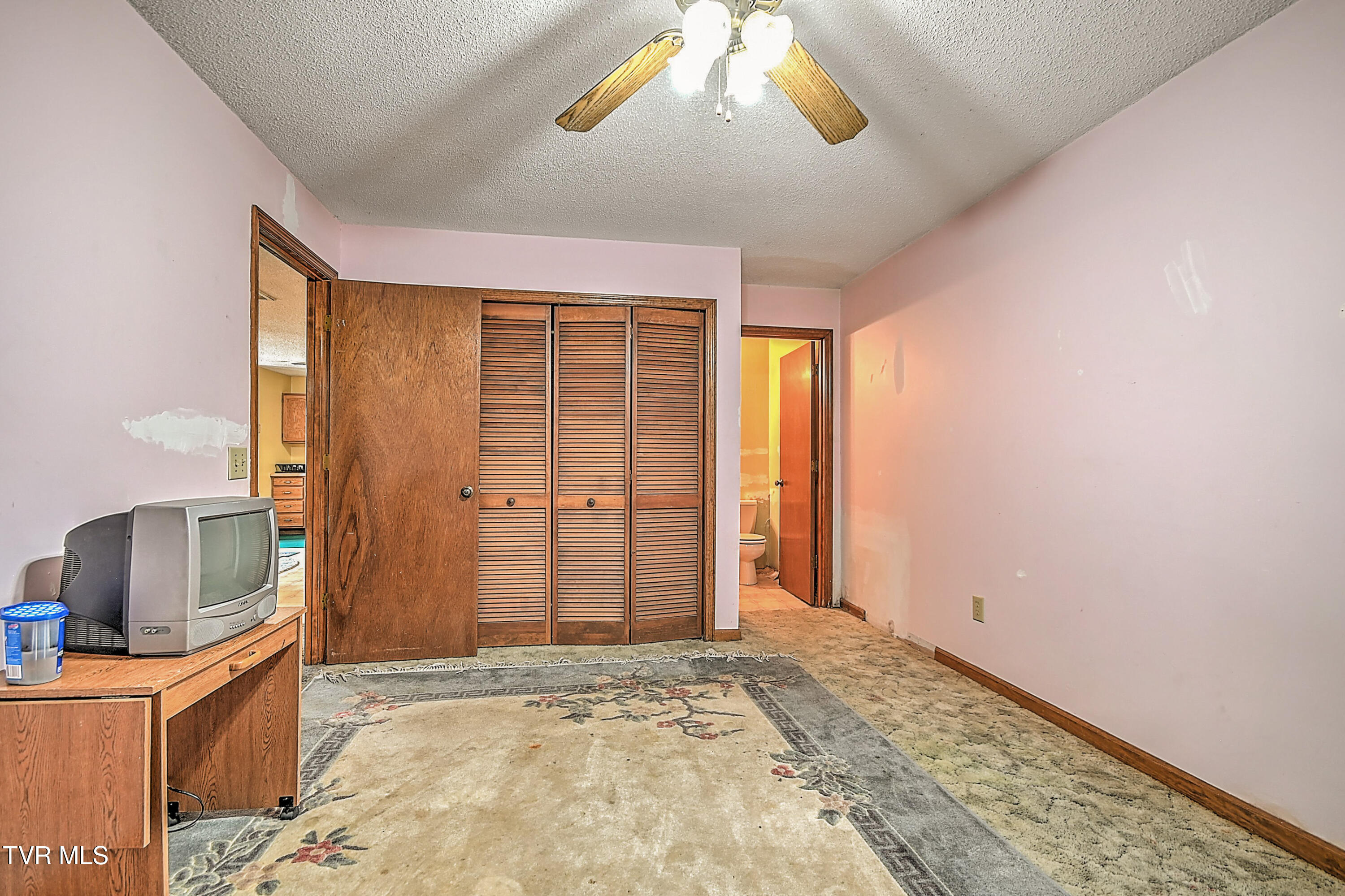 423 Kendricks Hollow Road Bristol, TN 37620 - Photo 43 of 64 423 Kendricks Hollow TV-41