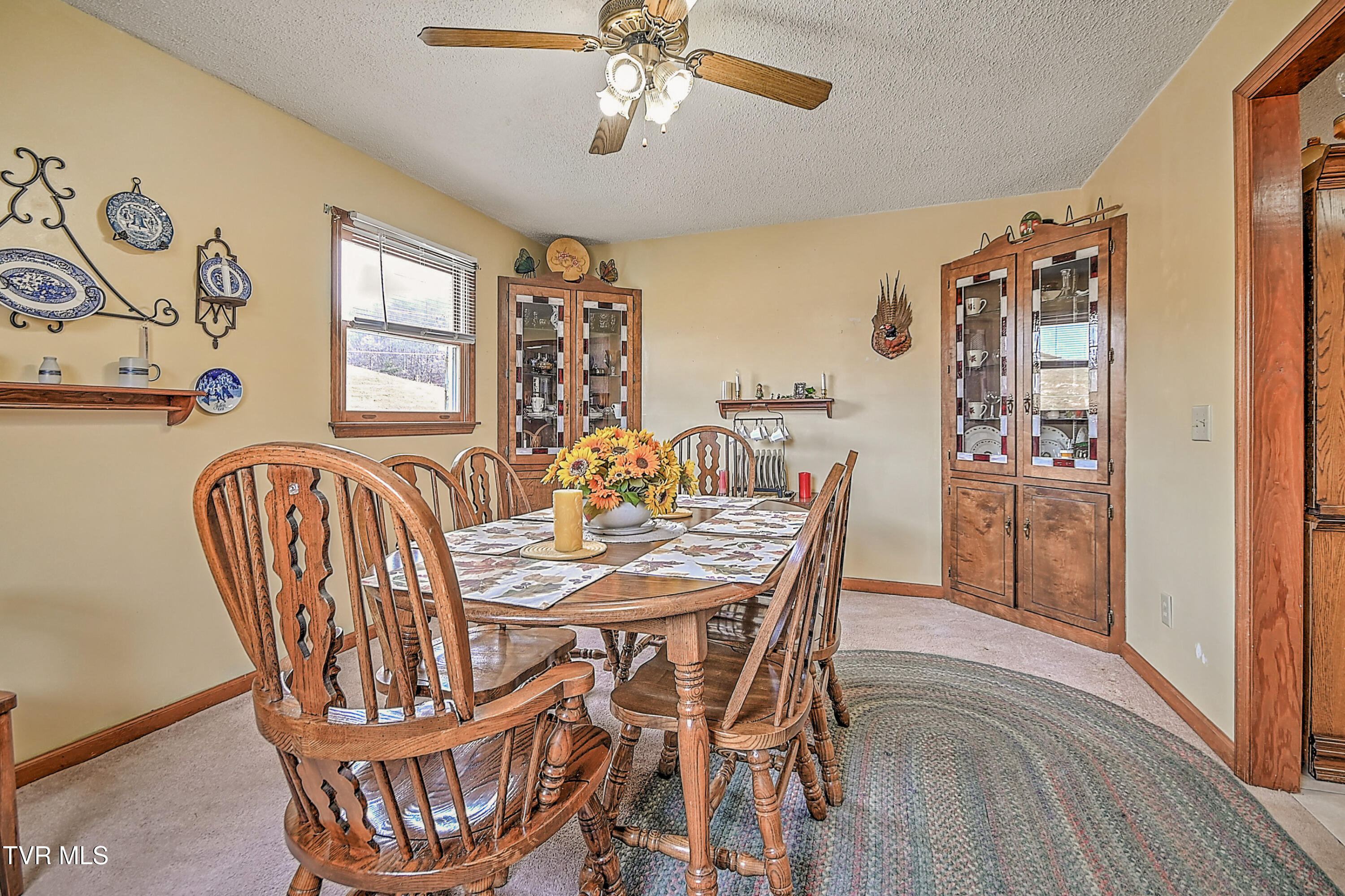 423 Kendricks Hollow Road Bristol, TN 37620 - Photo 9 of 64 423 Kendricks Hollow TV-33