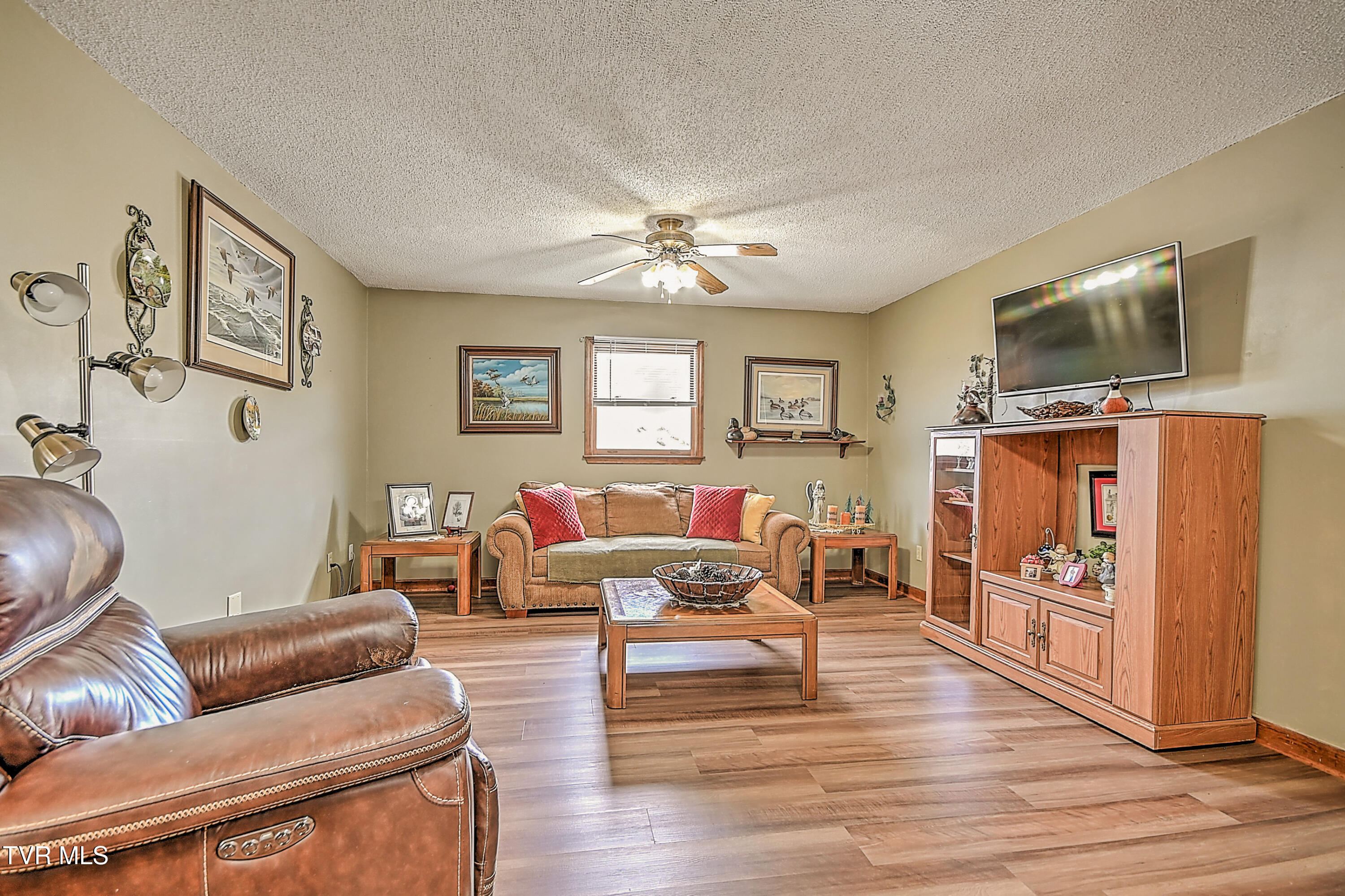 423 Kendricks Hollow Road Bristol, TN 37620 - Photo 10 of 64 423 Kendricks Hollow TV-21