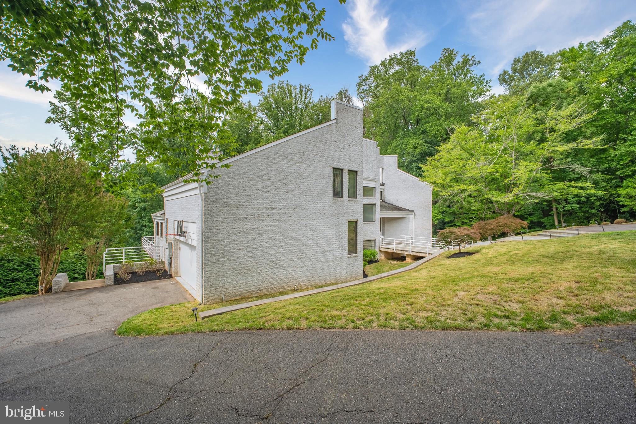 7545 Potomac Fall Road McLean, VA 22102 - Photo 71 of 89