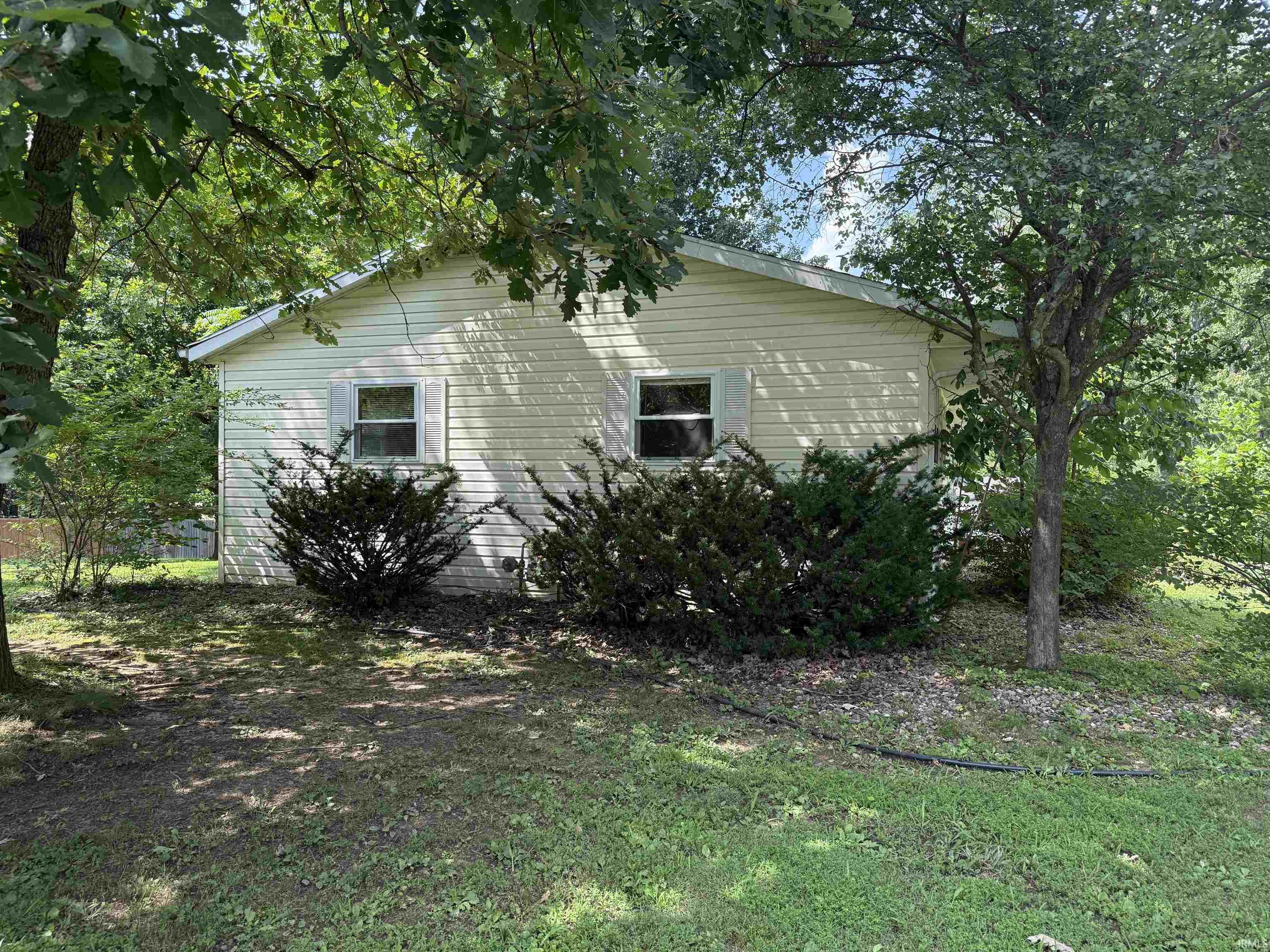 207 White Lane Bedford, IN 47421 - Photo 12 of 14