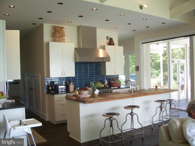4902 Ferry Neck Road Royal Oak, MD 21662 - Photo 8 of 23 Kitchen