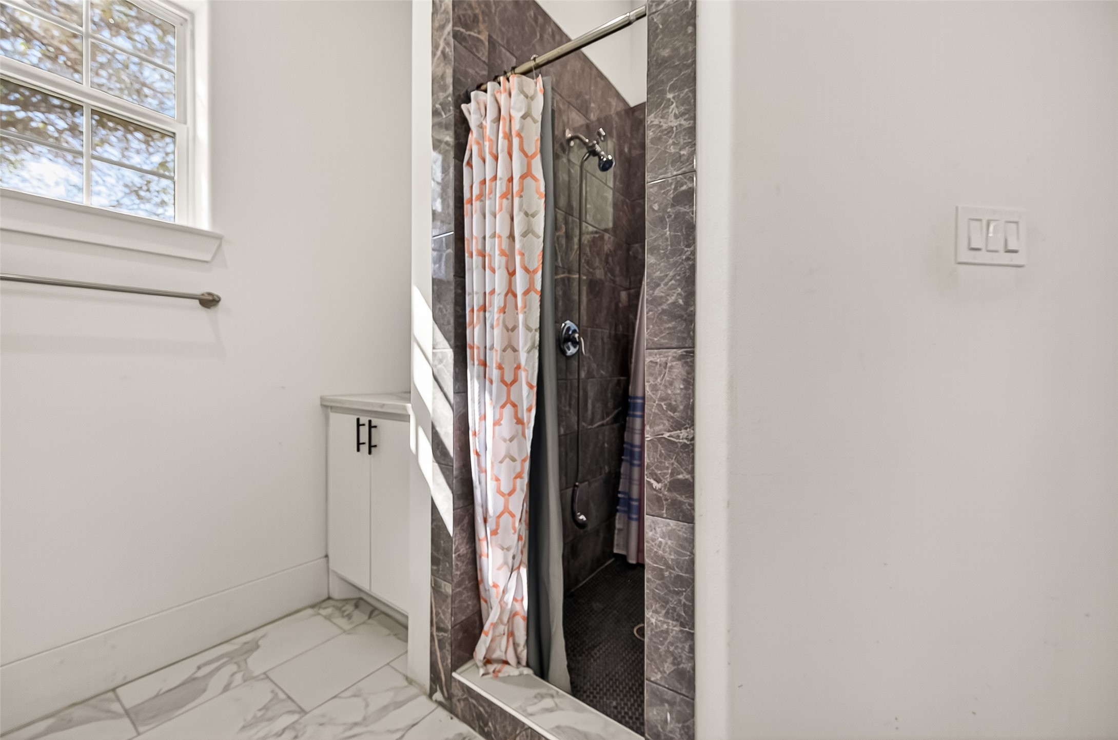 7915 Kirk Road Rosenberg, TX 77471 - Photo 24 of 46 a view of a bathroom