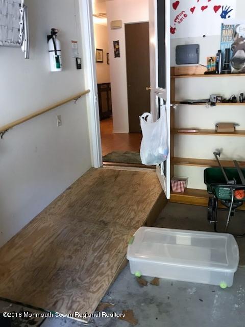 140 A Sunset Road Whiting, NJ 08759 - Photo 5 of 18 140A Sunset 004 Garage
