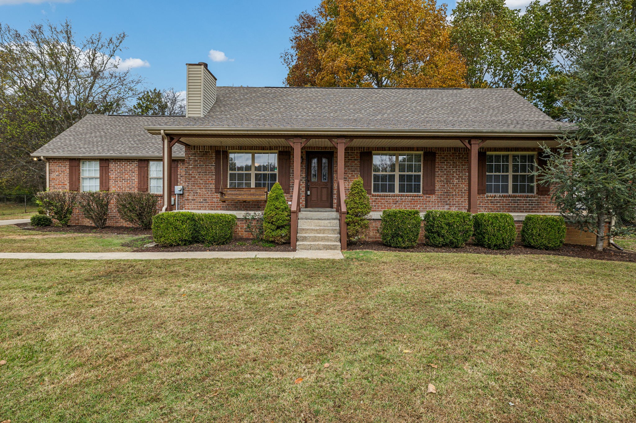 633 Audrey Road Mount Juliet, TN 37122 - Photo 1 of 30 a front view of a house with garden