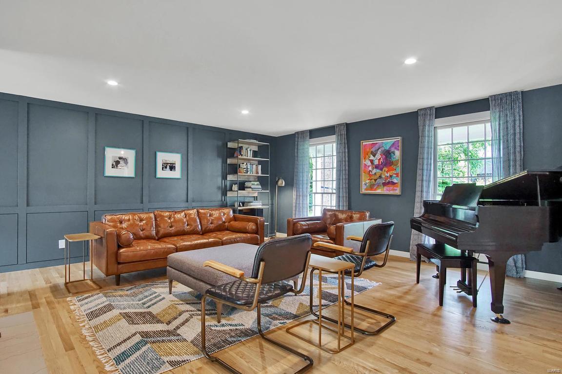 2 Forcee Lane St. Louis, MO 63124 - Photo 4 of 31 Gallery Image 4