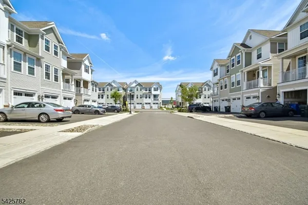 $660,000 | 723 Station Road, Dunellen, NJ 08812